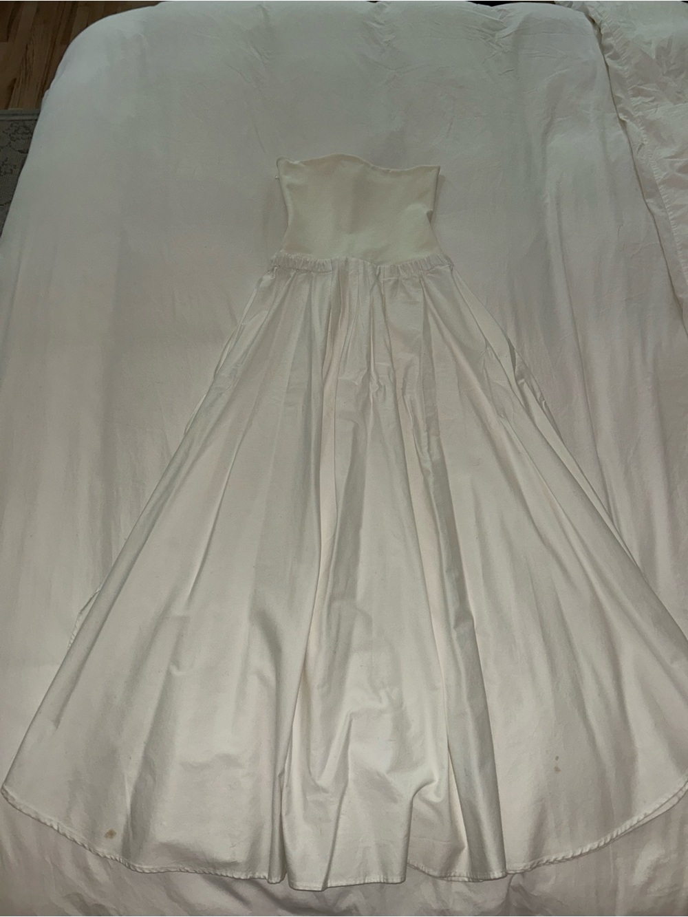 Auteur Studio Alexandra Dress in White - Picture 7 of 13